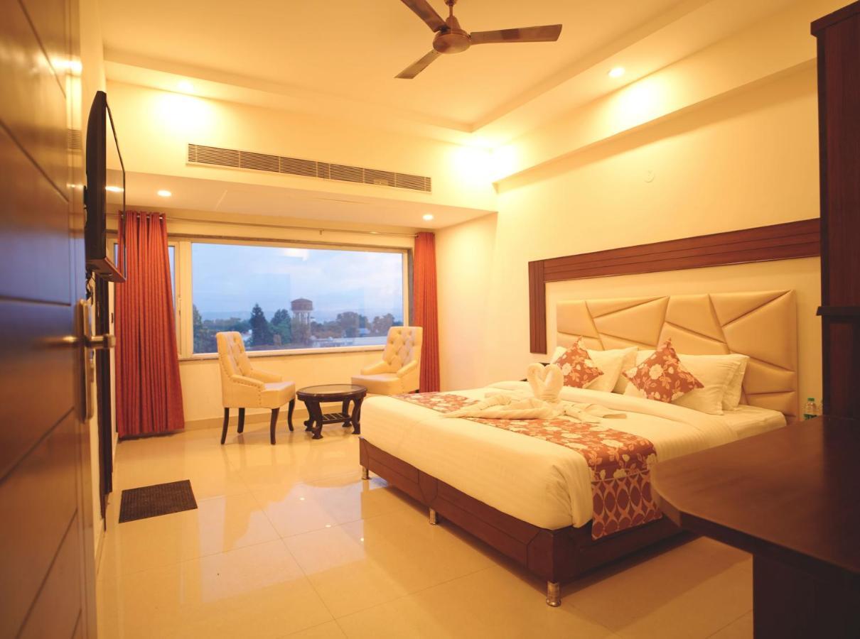 Hotel Doon'S Pride دهرادون المظهر الخارجي الصورة